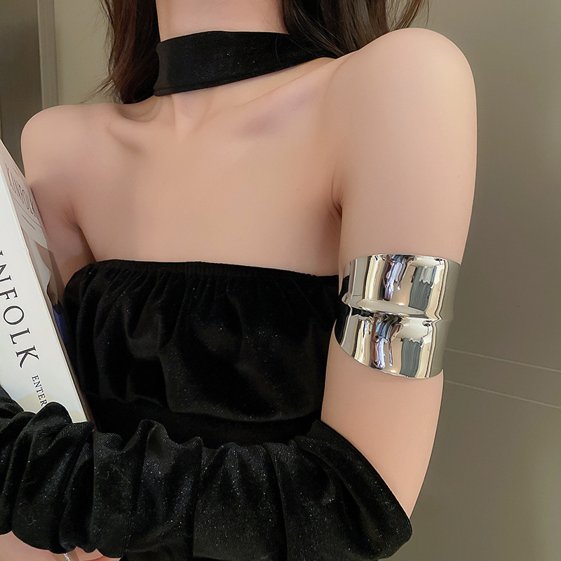 Cross-border European and American open armband bracelet, high-end, niche, versatile bracelet, exaggerated, individual and fashionable jewelry for women wholesale pic 26