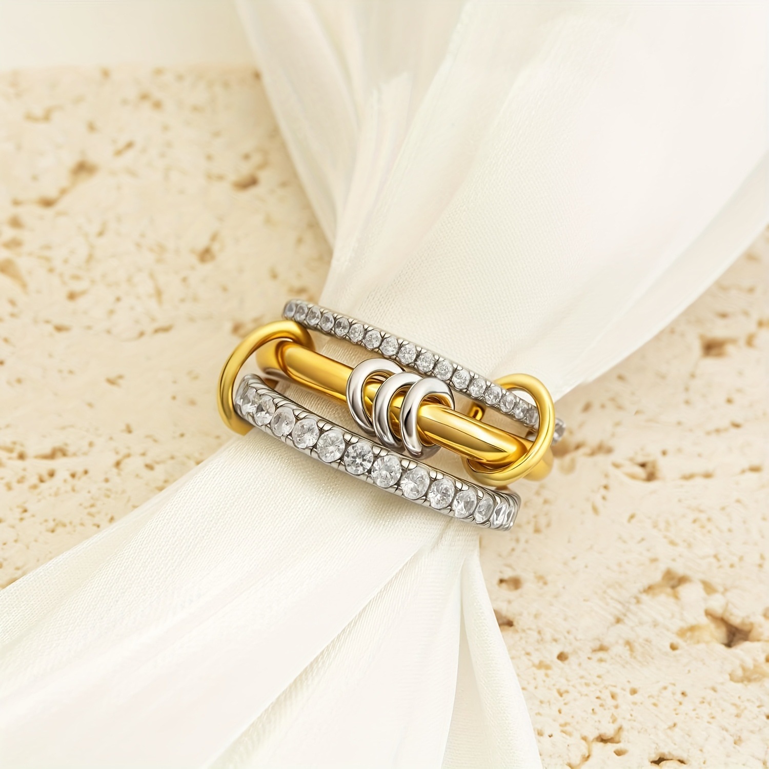 Custom-made cross-border fashion rings from Europe and America, copper-plated with 18k gold, Amazon light luxury ring texture, high-end jewelry pic 5