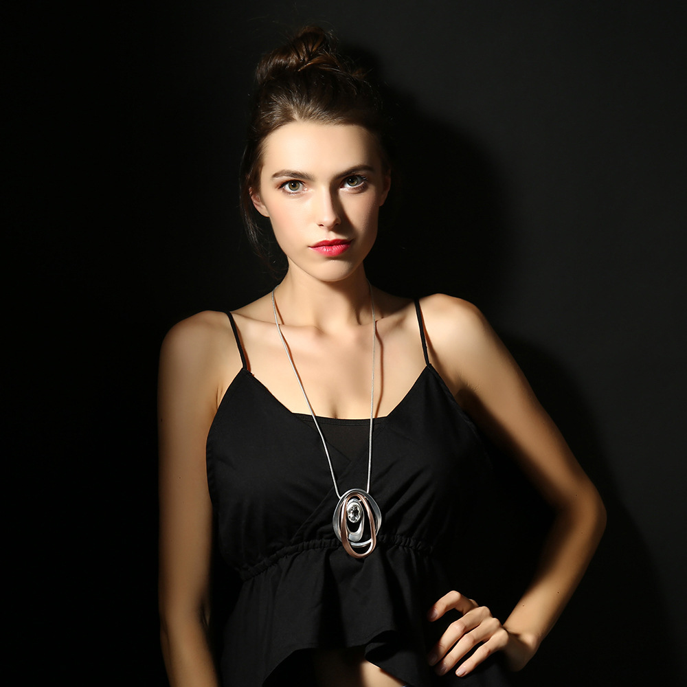 毛衣链跨境亚马逊爆款热销欧美时尚女式合金创意椭圆形项链长款详情5