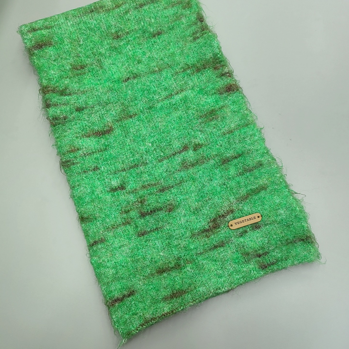 Brushed and textured dopamine pink scarf for women, winter soft and glutinous, ins style, Korean high-end knitted warm wrap pic 3