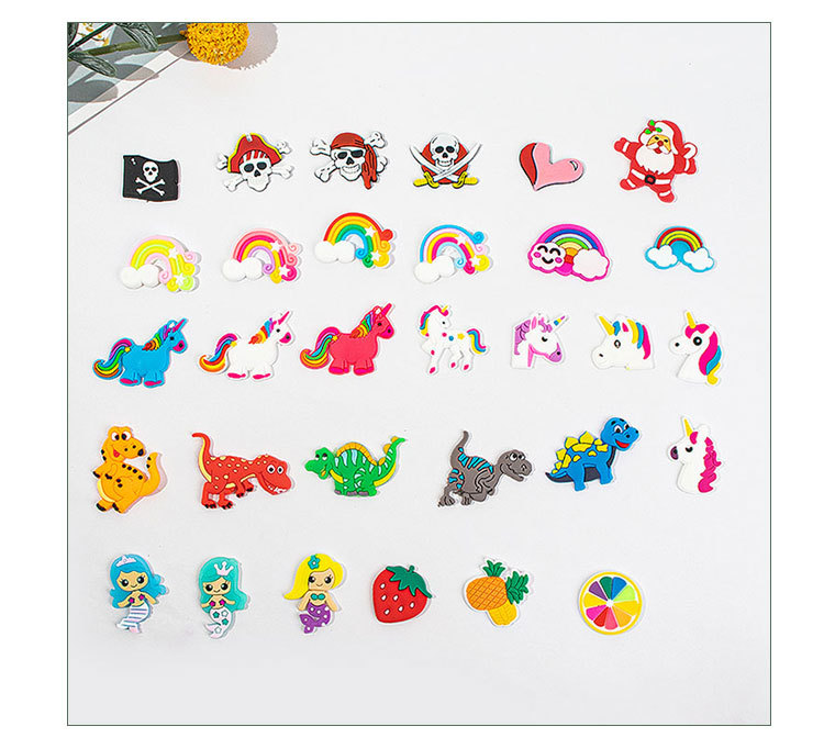创意儿童diy卡通PVC软胶贴片玩具包包配件礼品批发独角兽圣诞贴片详情8