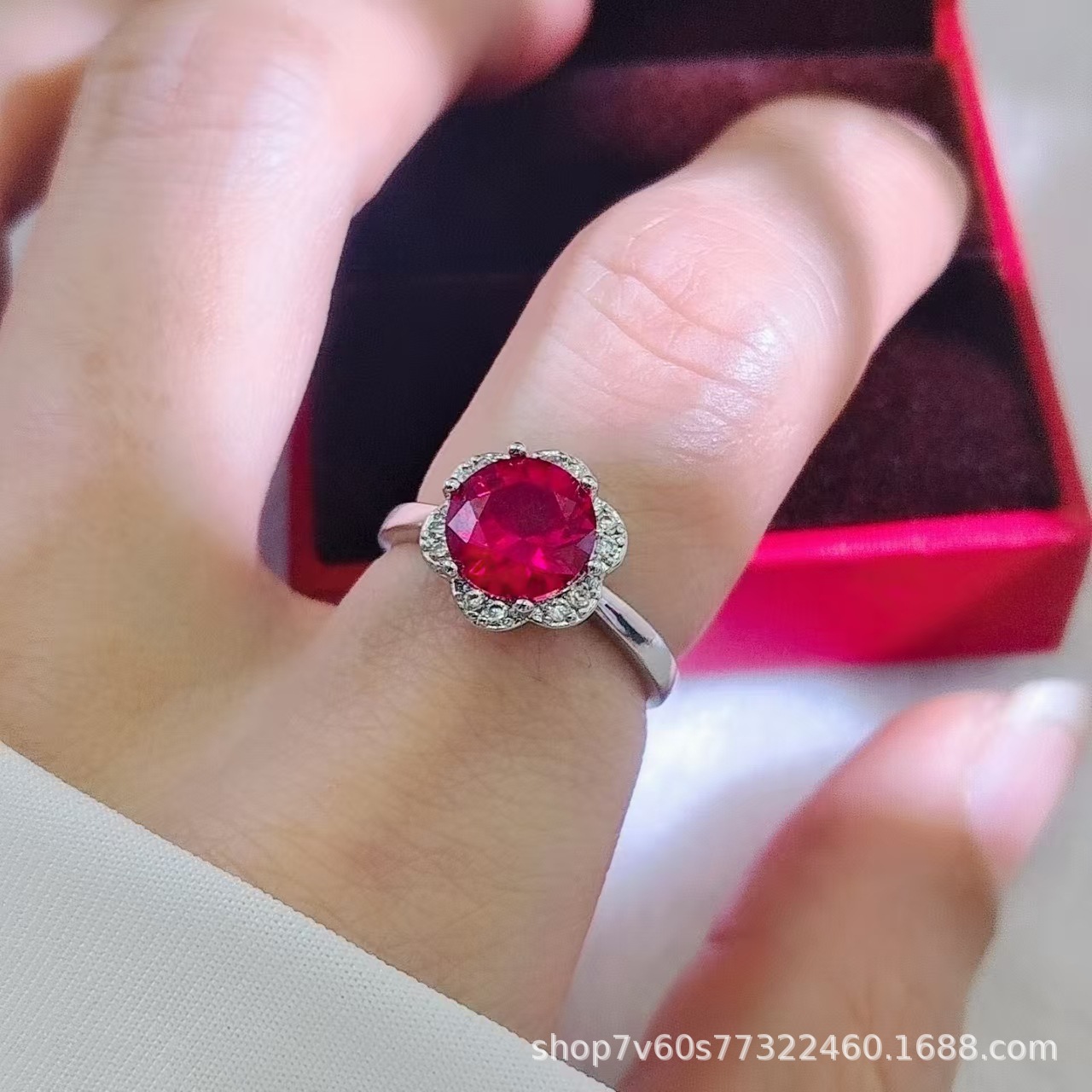 热卖珠宝首饰2克拉圆形培育鸽血红红宝石开口戒指女时尚彩宝戒指详情24
