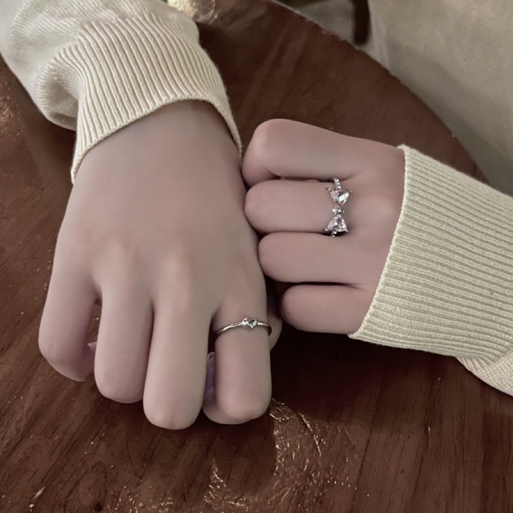 The ring does not fade. It has a unique and high-end feel, is versatile, and exudes a light luxury temperament. It is an inS-style retro ring with geometric openings from Japan and South Korea pic 16