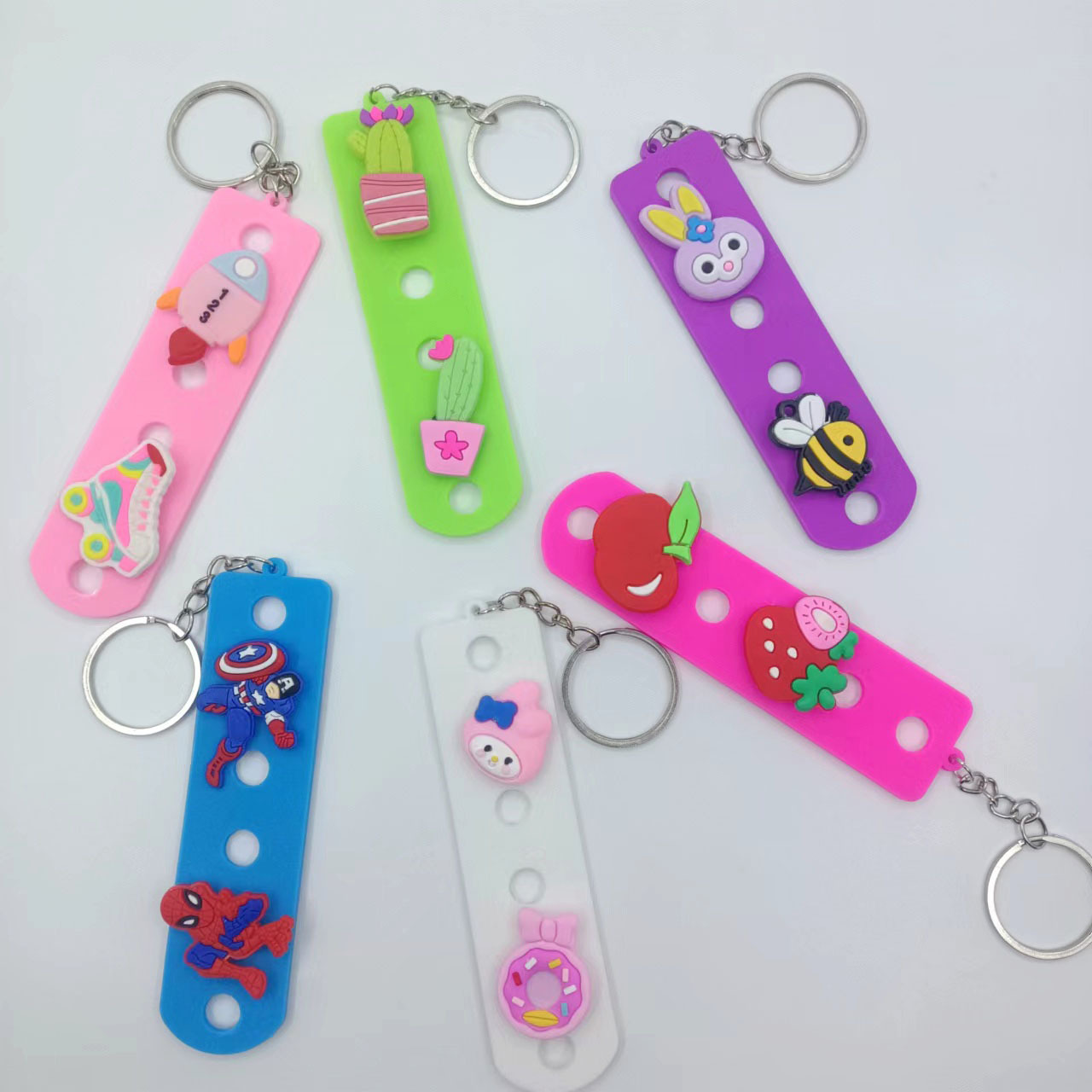 新款diy钥匙扣厂家洞洞钥匙扣卡通挂饰个性PVC钥匙板挂件装饰品配详情5