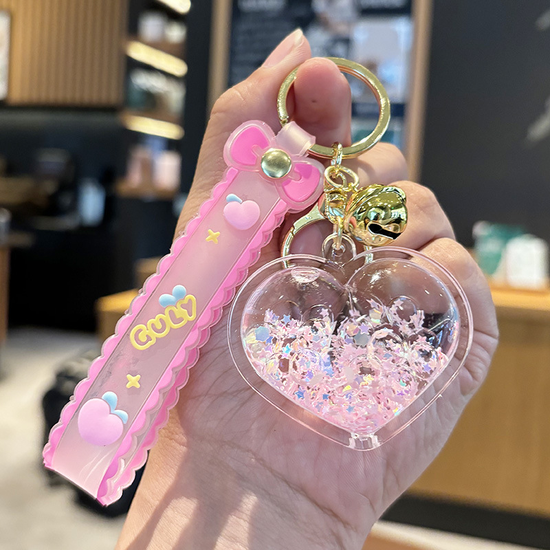 创意亚克力可爱爱心钥匙扣液体入油流沙钥匙链汽车挂件挂饰批发详情4
