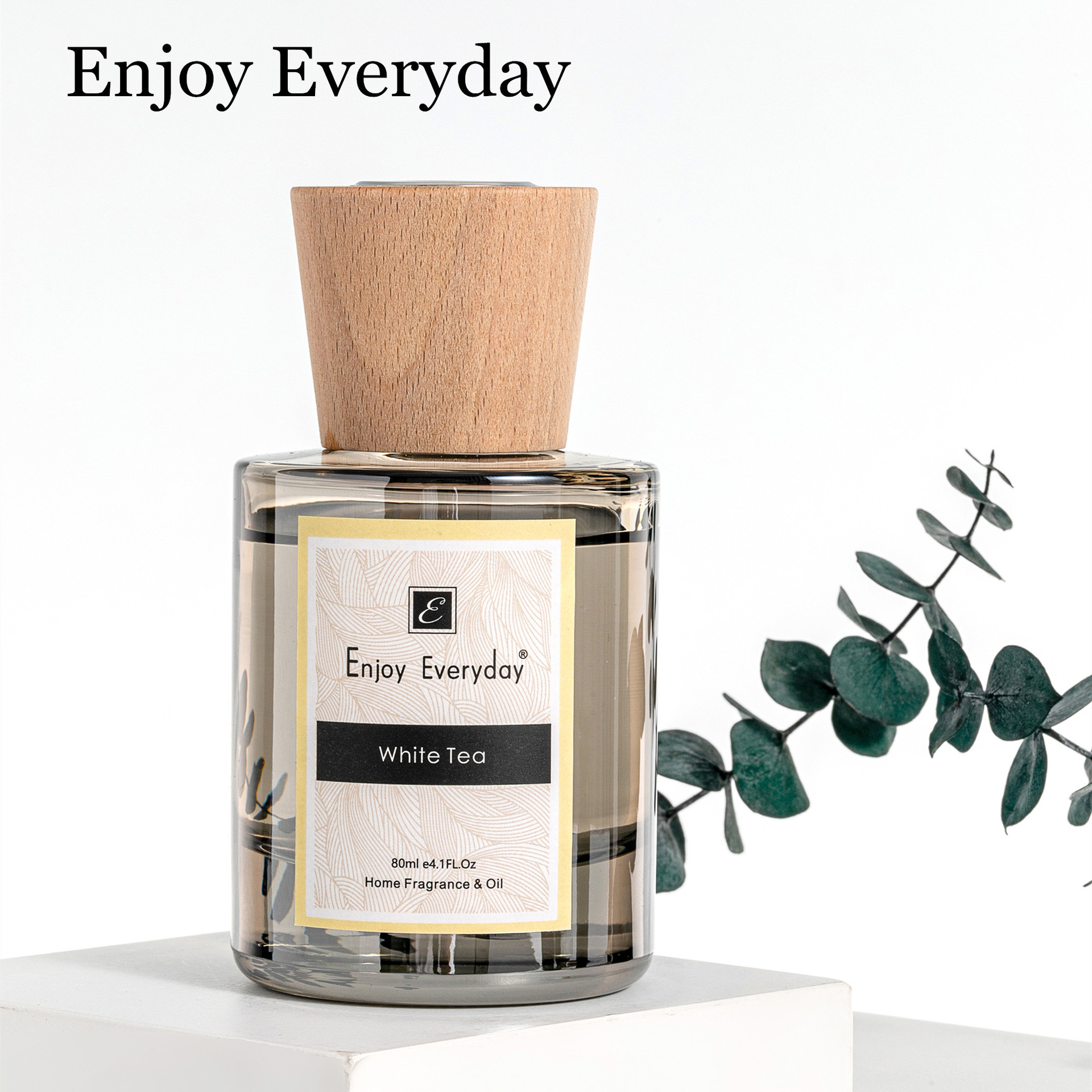 Medium and high-end flameless aromatherapy high-end long-lasting air fresh home gift box set manufacturer one-piece consignment pic 1