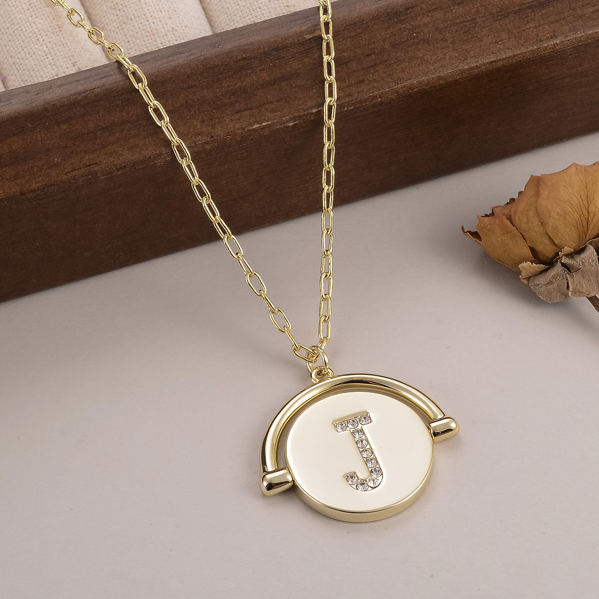 European and American letter fashion pendant, niche round English collarbone chain, versatile for women, light luxury, diamond-encrusted, personalized factory wholesale pic 40