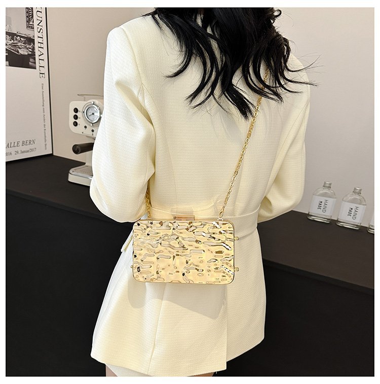 晚宴包金属2024夏季新款盒子女包链条单肩斜挎包褶皱跨镜女手机包详情119