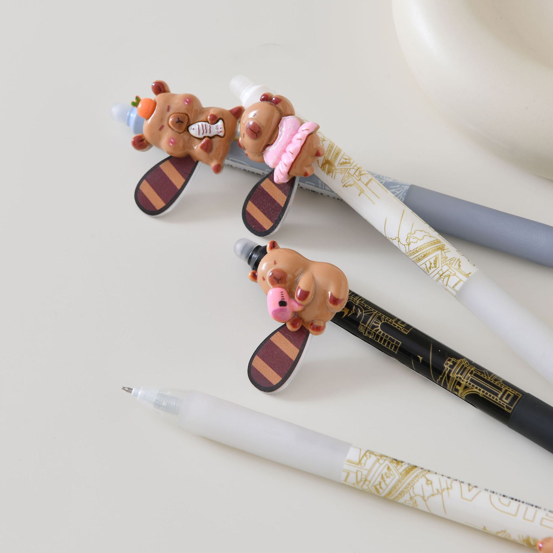 The new Capibala cute gel pen with a 0.5mm anti-slip grip is a stationery writing pen that can be used to erase questions pic 6