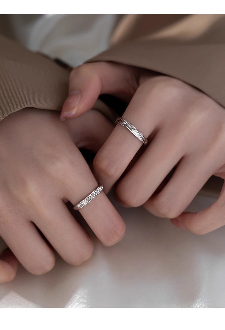 莫比乌斯情侣戒指情侣对戒情侣款一对男女小众高级轻奢设计感素圈详情2