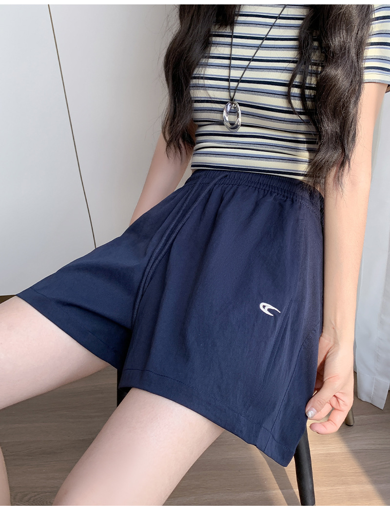 诗之韵速干不易皱刺绣短裤女高腰休闲运动阔腿百搭时尚马卡龙短裤详情37