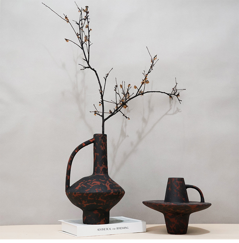 2026 Ceramic vases, niche designer, creative flower arrangement decorations for hotel model rooms, retro home ornaments for homestays pic 1
