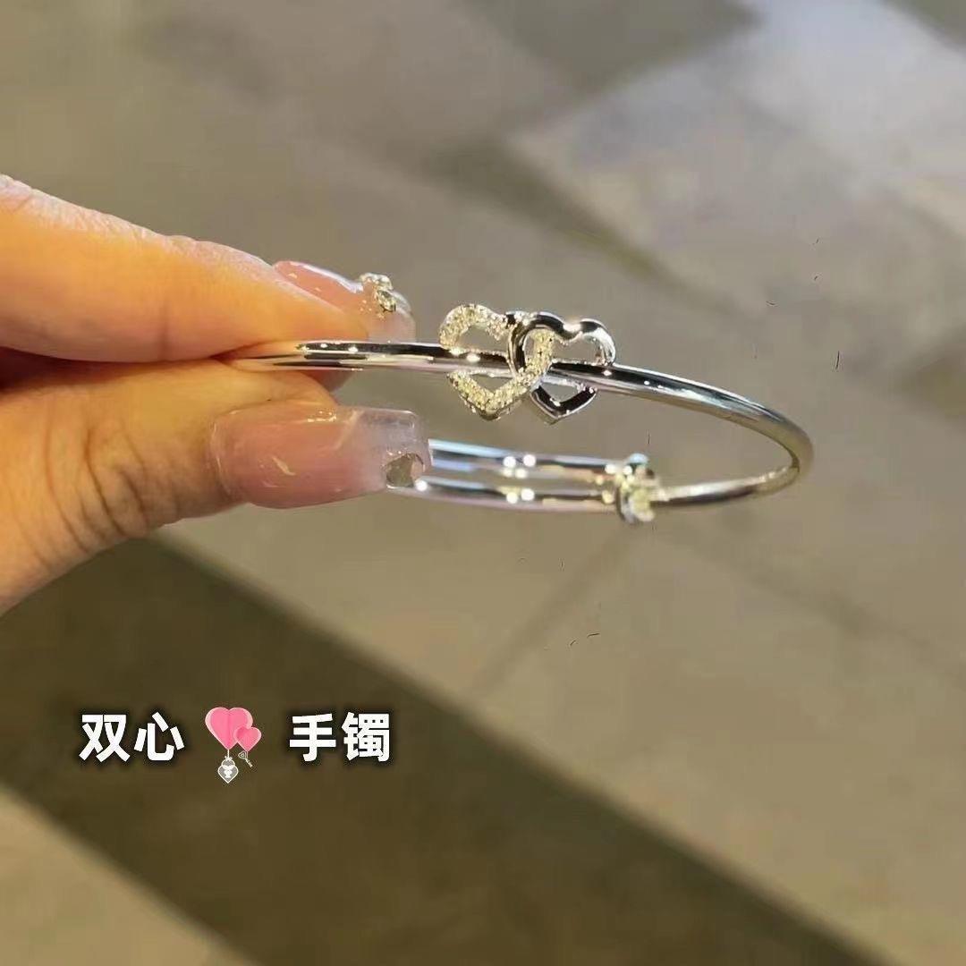 Heart-to-heart Heart-shaped bracelet, double heart push-pull adjustable bracelet, sweet and unique Instagram design, perfect for your girlfriend and best friend pic 2