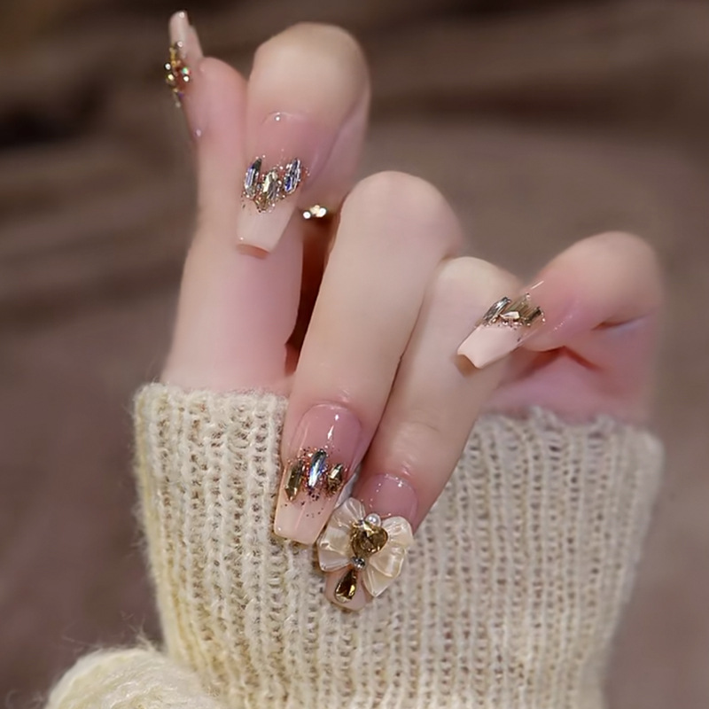 Wholesale of handcrafted wearable nails for Internet celebrities, medium and long heart-shaped diamond nail nail plates, nail patches, false nails, jelly glue pic 39