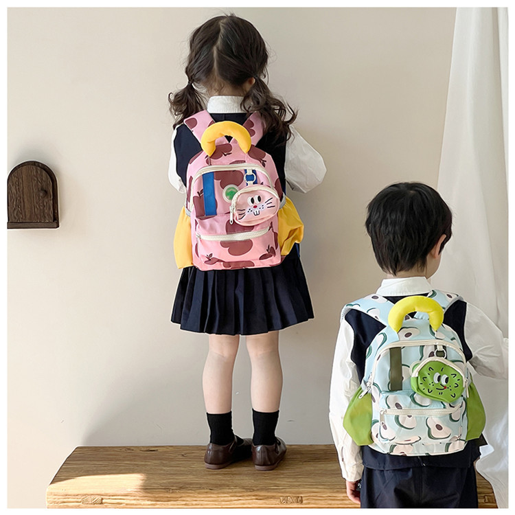 幼儿园儿童双肩包男童大容量背包2024新款可爱女孩拼色小书包外出详情16