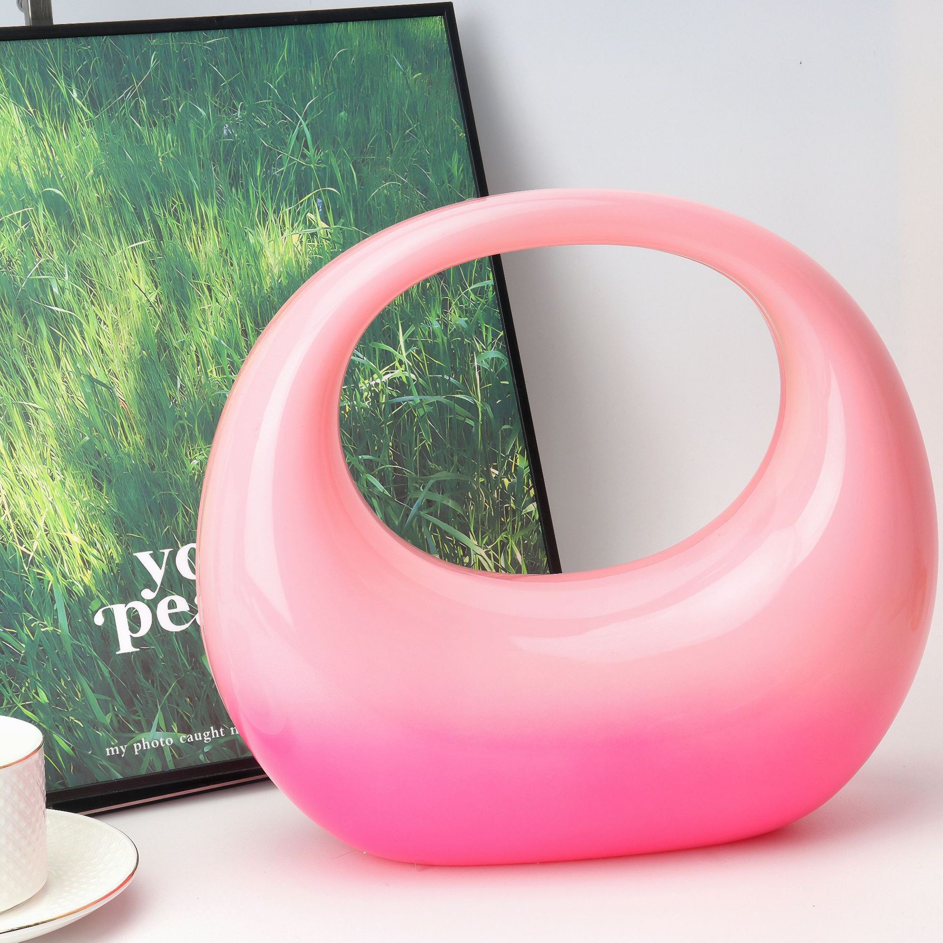 2024夏季新款欧美爆款弯月包晚宴包手提亚克力包跨境批发彩色炫彩详情11