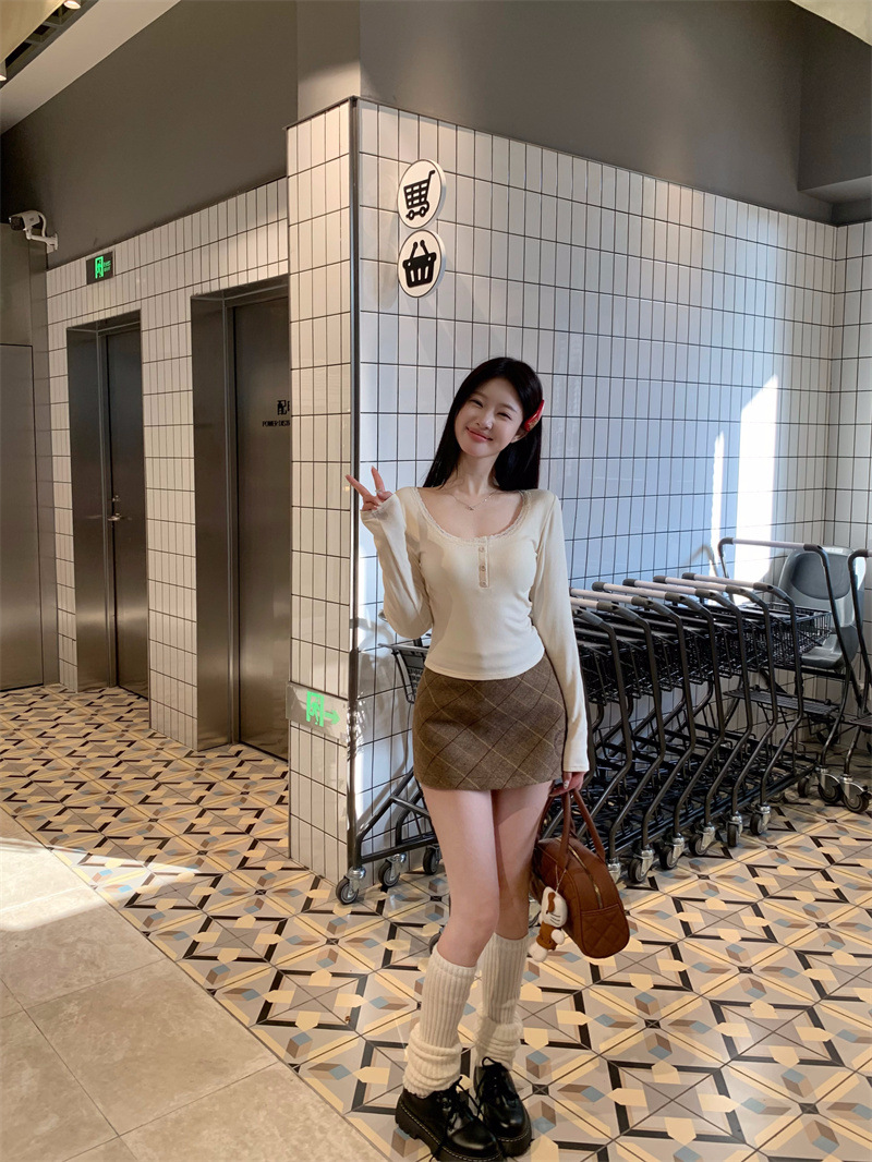 韩版磨毛加绒加厚方领锁骨打底衫女秋冬新款保暖修身内搭长袖上衣详情17