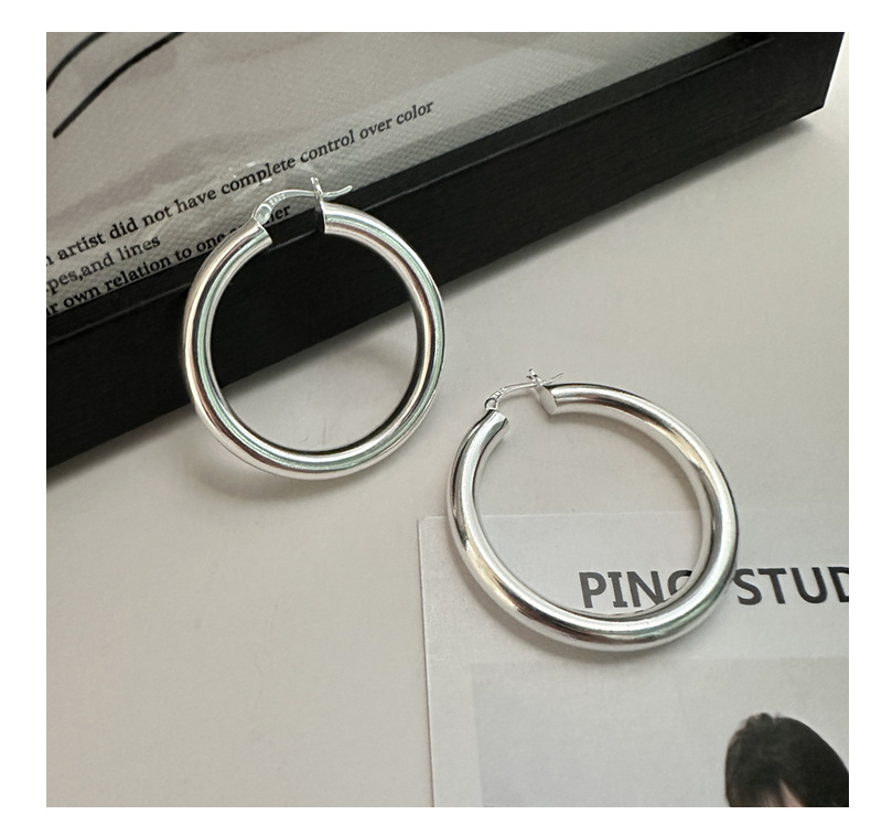 S925 sterling silver Korean version, niche design, large ear loops, smooth ear buckles, fashionable and individual Korean style blogger earrings and earrings pic 12