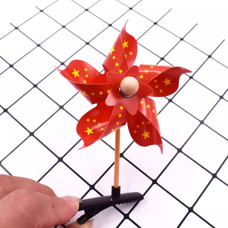 Creative red flag hairpins for class girls, practical one-yuan small gifts, ground promotion scan code, National Day small gifts pic 8