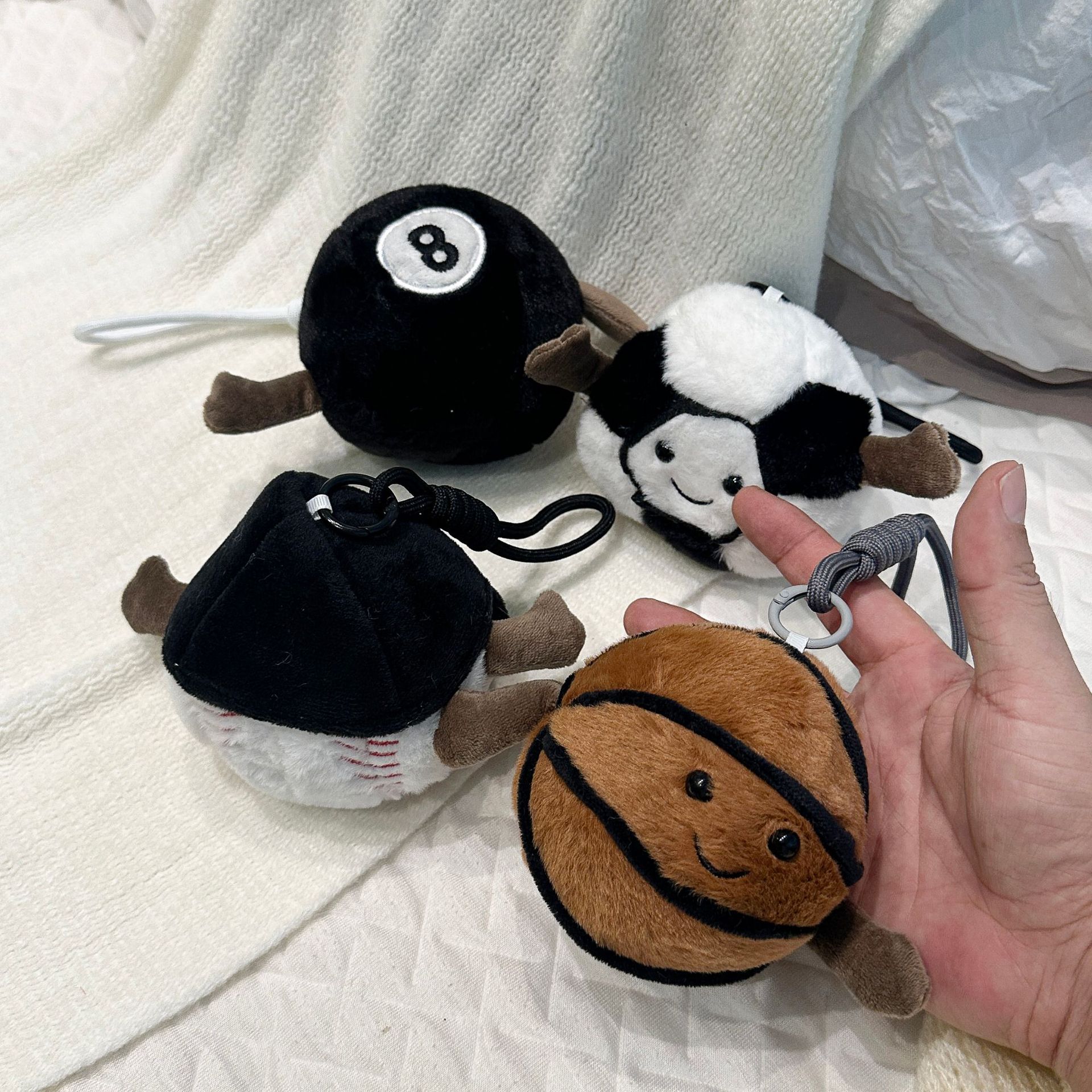 网红同款羽毛球毛绒公仔摆件玩偶趣味可爱宝宝安抚创意篮球足球详情11