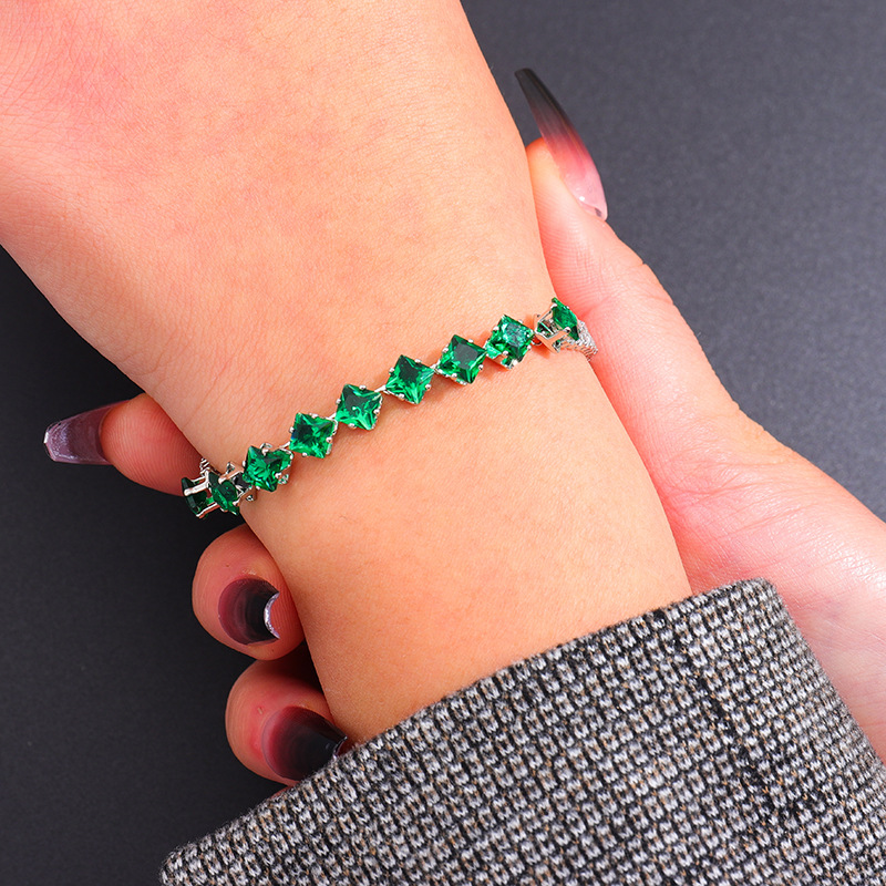 跨境新款高级感祖母绿锆石手链时尚百搭满钻少女粉手镯手链批发详情1