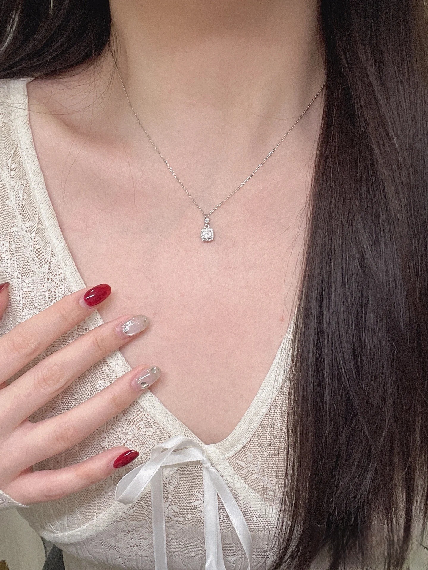 S925 sterling silver pearl necklace, a niche design for women, exudes a light luxury and high-end feel, does not fade, and is a simple collarbone chain accessory wholesale pic 4