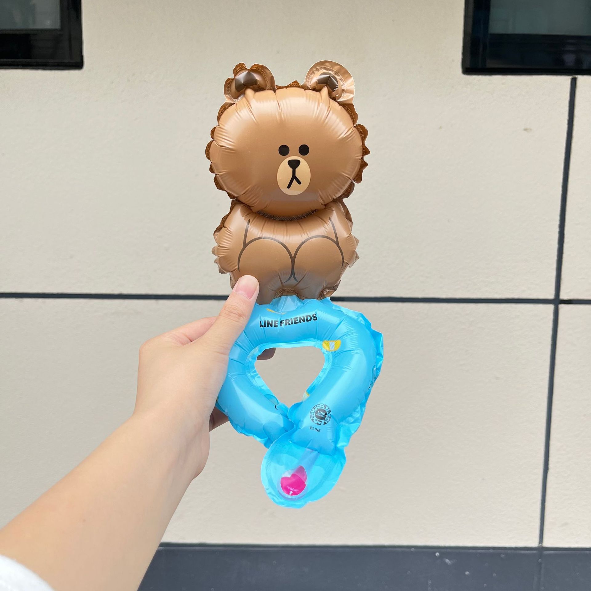 Dibujos animados animales muñeca globo niños pulsera llevar en la mano globo de tierra empuje micro comerciante barre el código pequeño regalo drenaje pic 15