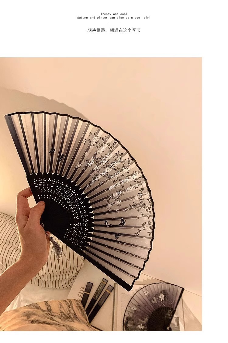 古风小扇子折扇中国风新中式旗袍舞蹈扇夏天古装便携折叠流苏竹扇详情3