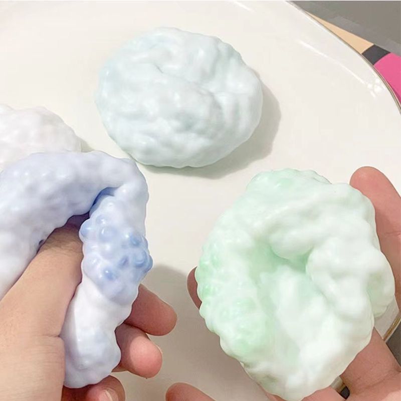 超薄白皮球软呼呼冰皮雪媚娘吵吵球可塑性手作球奶皮葡萄解压球详情5