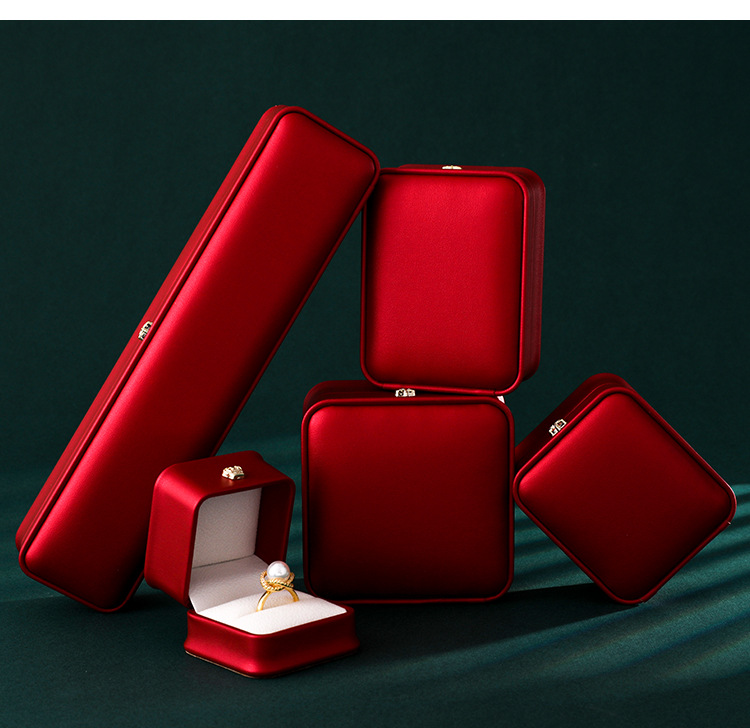 In-stock crown buckle jewelry boxes, high-end jewelry storage boxes, wholesale jewelry boxes, ring, necklace boxes, bracelet boxes pic 14