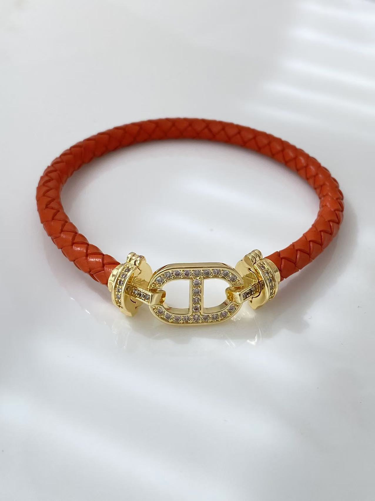 Pig nose red rope leather rope bracelet for men and women, 18k gold copper slightly inlaid with diamonds, high-end DIY bracelet for couples in the zodiac year pic 4