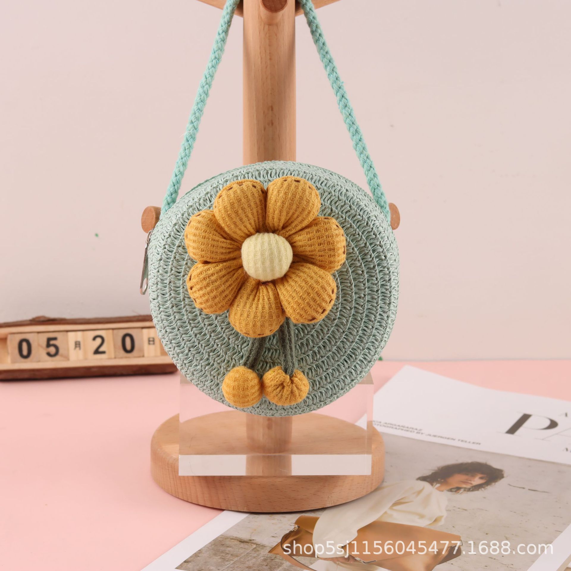 春夏新款儿童草编小包包小女孩可爱零钱斜跨圆包公主潮时尚单肩包详情23