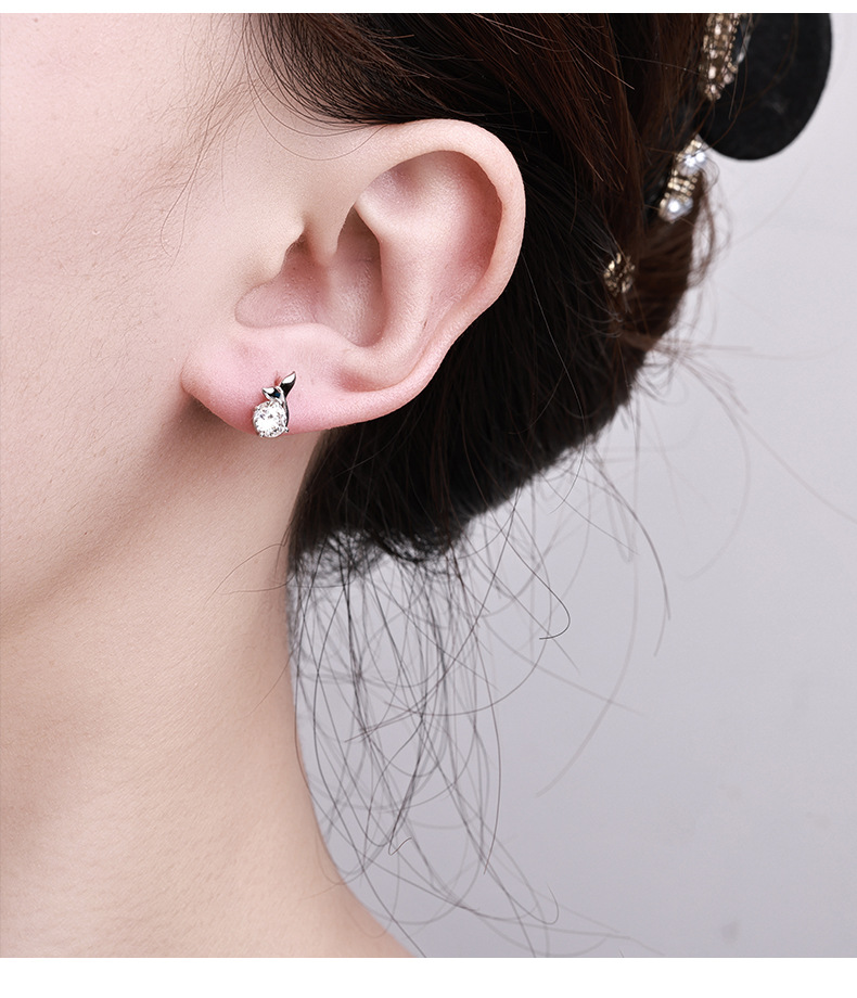 Zhuoheng Select 925 sterling silver Stud earrings for Women, 2026 new style, trendy, simple, compact, high-end, elegant, niche design Mosang earrings pic 4