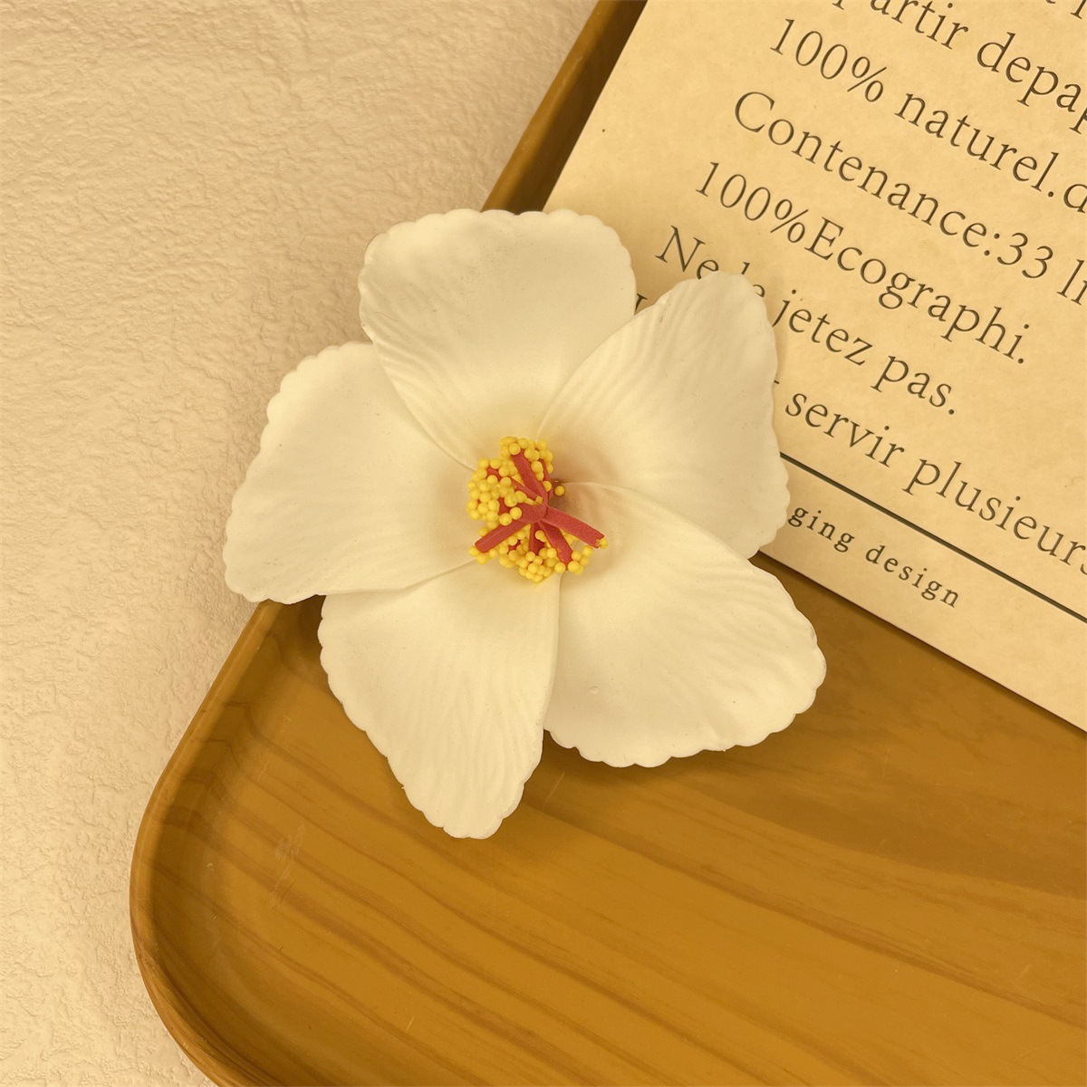 This trendy faux hibiscus flower hair clip exudes a high-end atmosphere. The side clip is a Bohemian hair band for a seaside vacation pic 24