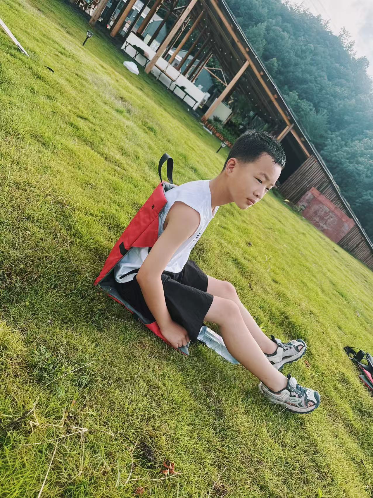 Cross-border Amazon outdoor thickened anti-dirt seat cushion, camping convenient concert seat cushion with backrest, moisture-proof seat cushion pic 2
