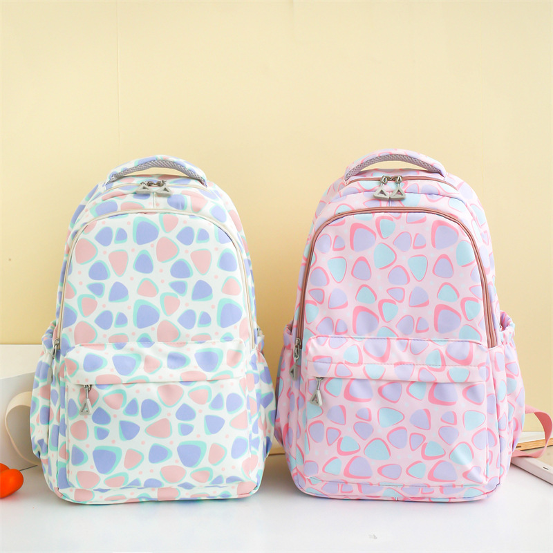 Wholesale of lightweight schoolbags for girls in primary and secondary schools, large-capacity bags for students in grades 3 to 6 on campus, and backpacks for girls pic 4