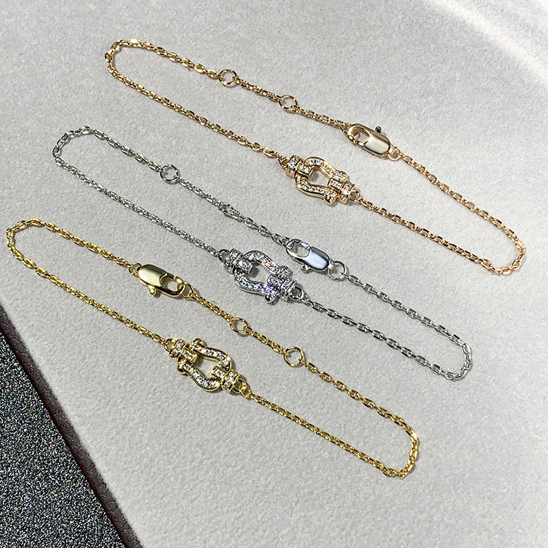 F家高版本V金小马蹄扣满钻手链女镀18k玫瑰金镶钻时尚轻奢锁骨链详情2