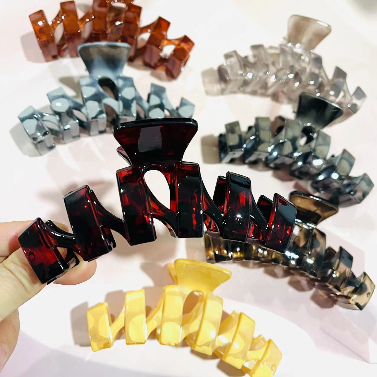 【 Zone 1-3 】M Clip Cover Net Gripper 12/ Pack 960/ piece French gripper Large High-end Feel Clip Cover Net ins student Clip Headwear Hair clip 2023 New Hair Gripper back of the head pic 3