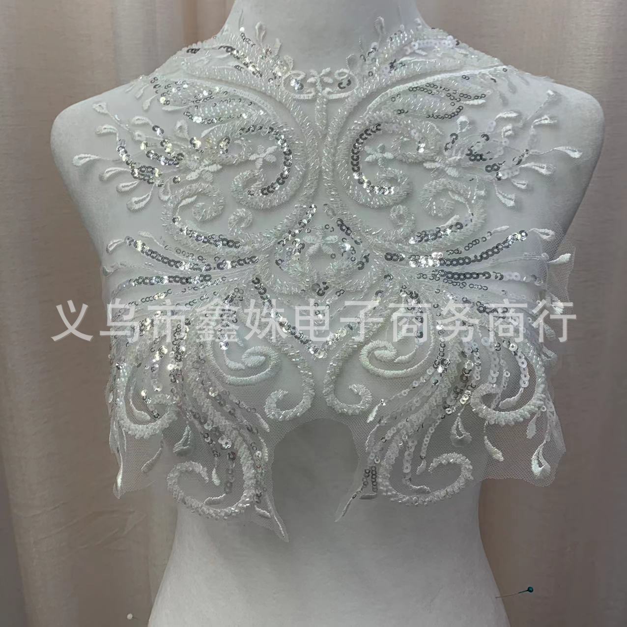 New DIY accessories are available for flower-patterned brooches, beaded tubes, sequins and dance-style clothing pic 5