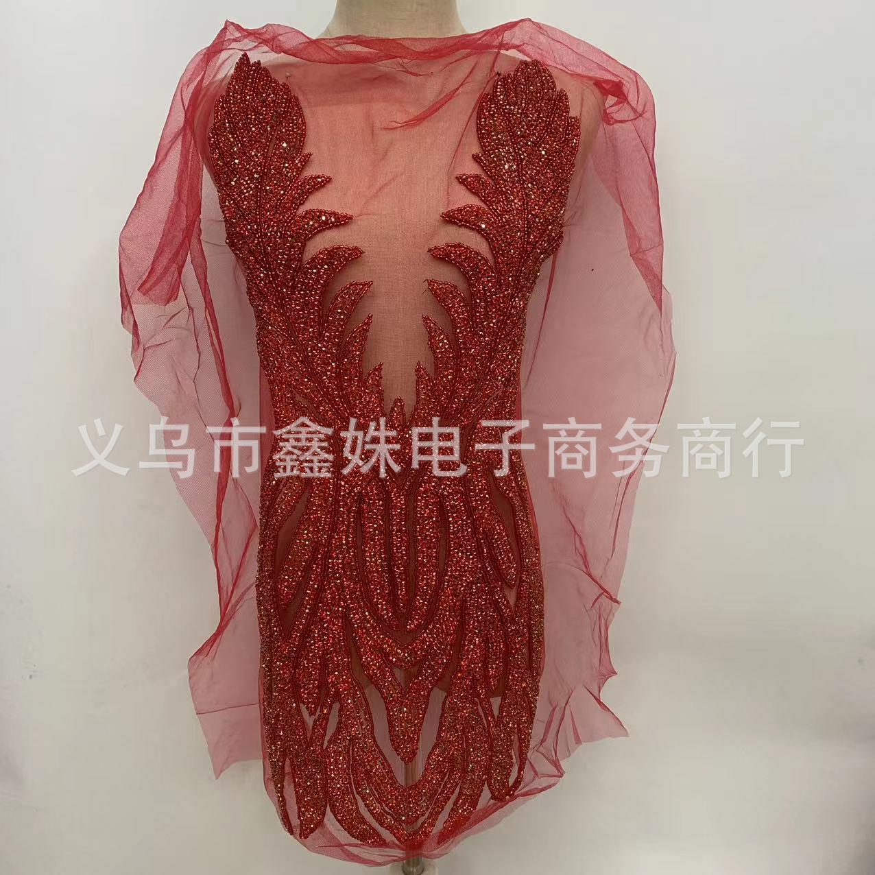 做工细腻的奢华重工水钻贴花婚纱礼服装辅料详情11