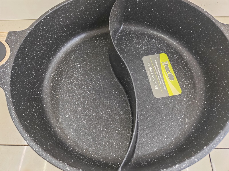 Korean-style tourmaline double pot, shallow soup pot, double-eared wooden handle hot pot, household non-stick pot, deep soup pot, double-bottom induction cooker pic 5