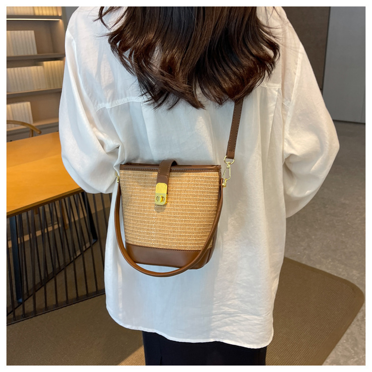 This 2023 new, niche design crossbody bag for women is a versatile and high-end hand-held bucket bag for summer pic 15