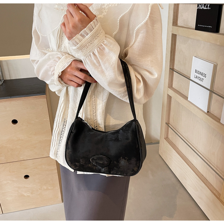 大容量通勤托特包女新款洋气单肩包潮搭时尚斜挎包都市风休闲女包详情33