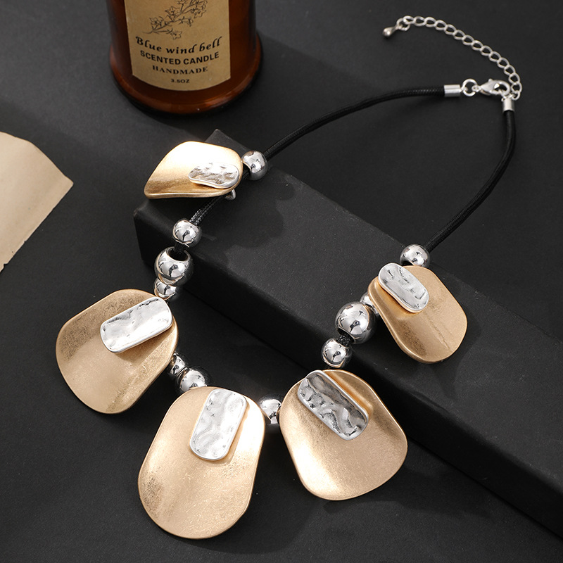 跨境亚马逊复古时尚女士短项链夸张百搭锁骨链金属拼接锁骨链批发详情12