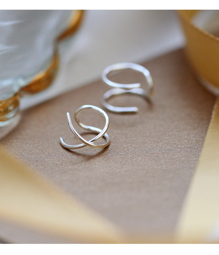 s925 Silver double-line cross ear clips, 2023 New style, trendy, cool and niche, ins black ear clips without ear holes for women pic 4