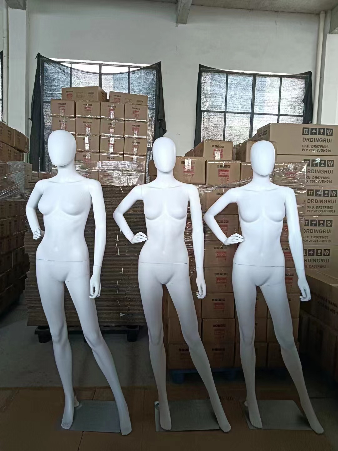 塑料模特白色人体模特女全身模特服装模特道具假人模特橱窗展示架详情6
