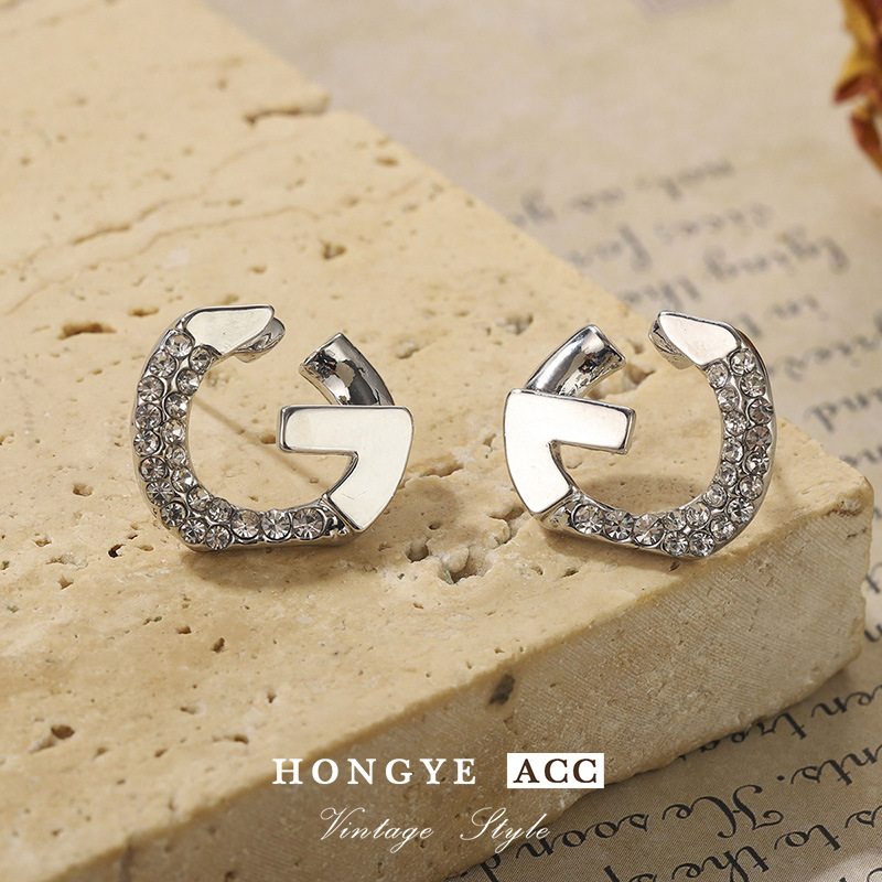 英文字母耳钉微镶锆石女耳环新款轻奢时尚925高级感百搭耳饰批发详情12