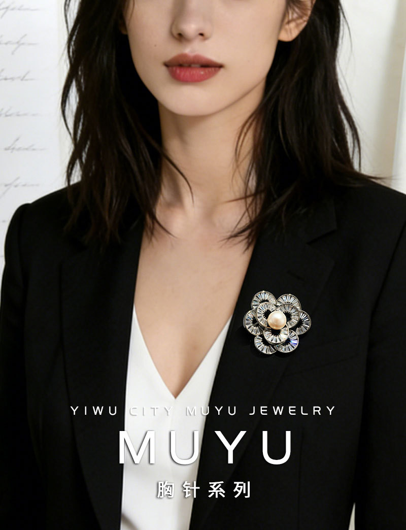 French elegant freshwater pearl camellia brooch, copper alloy inlaid with zircon, real gold electroplated, high-end fashion pin pic 9