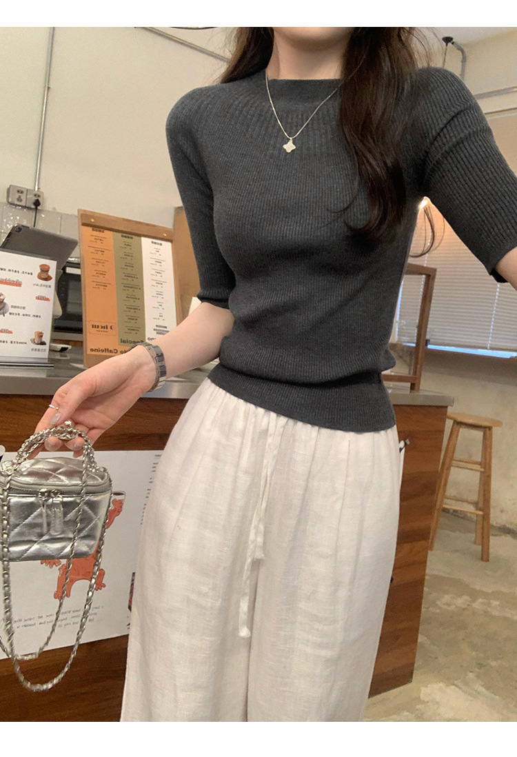 This Korean high-end, super good-looking off-the-shoulder, mid-sleeved knitted sweater is a new slimming top for women in Spring/Summer 2025 pic 12