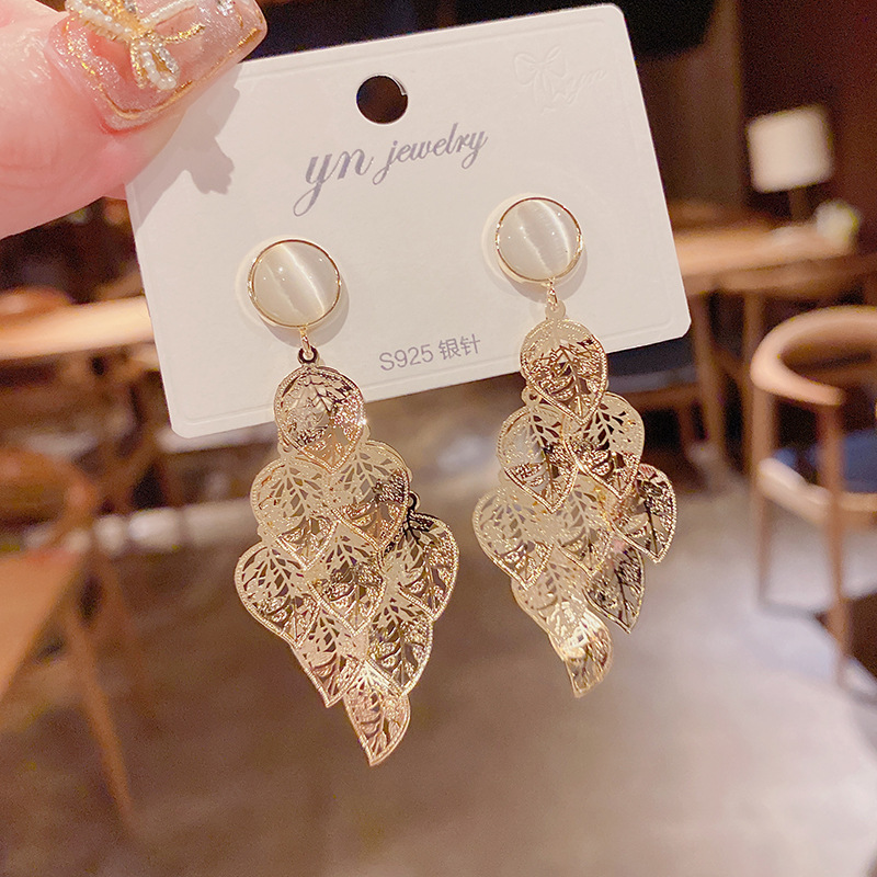一叶暴富镂空树叶流苏耳环女s925银针圆形猫眼石气质网红长款耳饰详情13